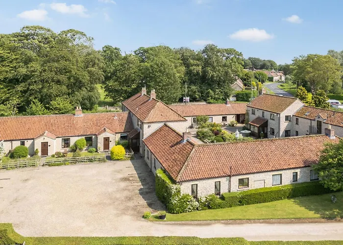 The Stables - Uk49964 *